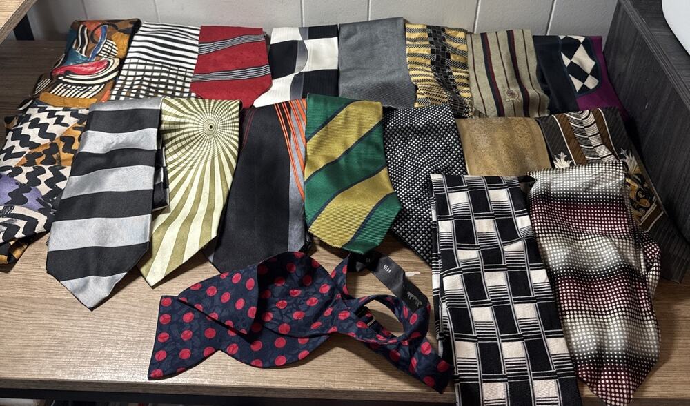 Vintage Designer Silk Men’s Tie Lot Of 19 Geometric, Stripes, Pattern Italy